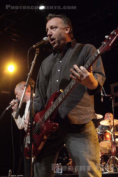 PETER HOOK AND SECTION 25 - 2008-11-06 - PARIS - Elysee Montmartre - 